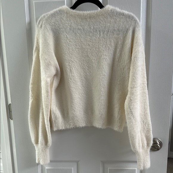 Express Cream Sweater Relaxed Fit Soft Knit - Picture 3 of 3